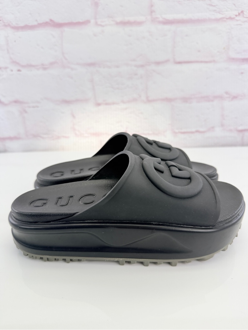 Gucci Black GG Embossed Platform Slide Sandals - Picture 3 of 11